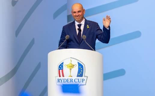 2018 Ryder Cup Opening Ceremony, Albatros Course, Le Golf National, Saint-Quentin-en-Yvelines, Paris 27 9 2018 European Captain Thomas Bjorn addresses the crowd Thomas Bjorn addresses the crowd 27 9 2018  Copyright: x©INPHO OisinxKeniryx OSH_9261
