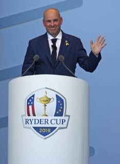 Golf, Ryder Cup, Eröffnungsfeier Team Europe Captain Thomas Bjorn speaks during the Ryder Cup 2018 Opening Ceremony at Le Golf National in Guyancourt near Paris on September 26, 2018. The Ryder Cup takes place every two years and features Team USA versus Team Europe, with venues alternating between the U.S and Europe each competition.  PAR20180927021 DAVIDxSILPA