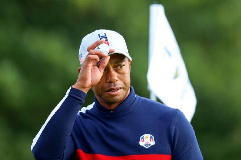 2018 Ryder Cup Day 1, Albatros Course, Le Golf National, Saint-Quentin-en-Yvelines, Paris 28 9 2018 Tiger Woods on the 3rd green Tiger Woods on the 3rd green 28 9 2018  Copyright: x©INPHO OisinxKeniryx OSH_8592
