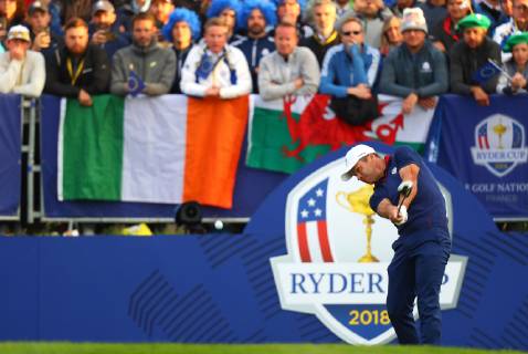 2018 Ryder Cup Day 1, Albatros Course, Le Golf National, Saint-Quentin-en-Yvelines, Paris 28 9 2018 Paul Casey tees off at the 1st hole Paul Casey tees off at the 1st hole 28 9 2018  Copyright: x©INPHO OisinxKeniryx OSH_9915
