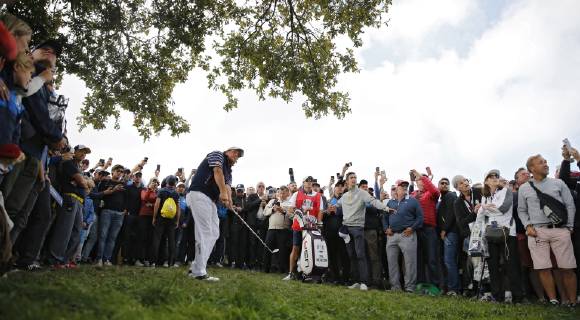 US golfer Phil Mickelson participates during the Ryder Cup 2018 at The Golf National in Guyancourt, near Paris, France, 28 September 2018. The Ryder Cup 2018 runs from 25 to 30 September. Ryder Cup 2018 !ACHTUNG: NUR REDAKTIONELLE NUTZUNG!  Copyright: xLUISxTEJIDOx GRAF5233 20180928-636737528350042607