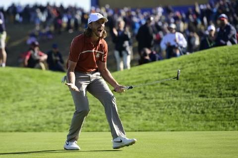 joie de Tommy Fleetwood of England (Team Europ) GOLF : Ryder Cup 2018 - Guyancourt - 29 09 2018 JBAutissier Panoramic 