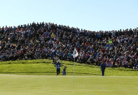 2018 Ryder Cup, Albatros Course, Le Golf National, Saint-Quentin-en-Yvelines, Paris 30 9 2018 Rory McIlroy approaches the 9th green Rory McIlroy approaches the 9th green 30 9 2018 Copyright: x©INPHO OisinxKeniryx MT2_0320