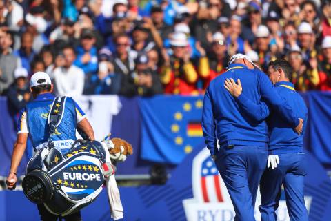 2018 Ryder Cup, Albatros Course, Le Golf National, Saint-Quentin-en-Yvelines, Paris 30 9 2018 Captain Thomas Bjorn and Rory McIlroy at the 1st tee box Thomas Bjorn and Rory McIlroy at the 1st tee box 30 9 2018 Copyright: x©INPHO OisinxKeniryx OSH_2407