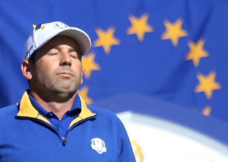 Sergio Garcia pauses before the start of the final day of competition of the Ryder Cup at Le Golf National in Guyancourt near Paris on September 30, 2018. Team Europe leads Team USA 10-6 heading into the final day of competition.  PAR20180930025 DAVIDxSILPA