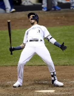 Sport Themen der Woche KW42 Sport Bilder des Tages Milwaukee Brewers Orlando Arcia reacts after a high, inside pitch during the seventh inning against the Los Angeles Dodgers in National League Championship Series game six at Miller Park on October 19, 2018 in Milwaukee, Wisconsin. The Dodgers lead the series against the Brewers 3-2.  MIL20181019231 BRIANxKERSEY