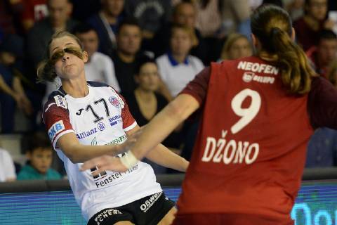 Sport Themen der Woche KW45 Sport Bilder des Tages PXL_EHF Champions League, RK Podravka Vegeta vs. Thuringer HC 11.11.2018., Sports Hall Gymnasium Fran Galovic, Koprivnica, Croatia - EHF Champions League, Round 5, Group C, RK Podravka Vegeta vs. Thuringer HC. Alicia Stolle.  VjeranxZganecxRogulja PIXSELL