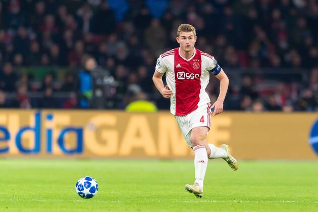 Amsterdam, Niederlande 12.12.2018, UEFA Champions League - 2018 19 Season, Rueckrunde, Gruppenphase, 6. Spieltag, Ajax Amsterdam - FC Bayern Muenchen, Matthijs de Ligt (Ajax) in aktion ( DeFodi053