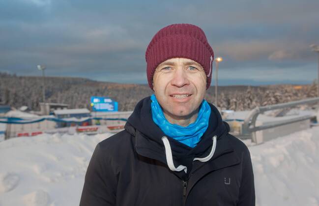 Ole Einar Bjorndalen (* 27. Januar 1974 in Drammen) als Besucher beim Weltcup in Oberhof, ehemaliger norwegischer Biathlet. Bei Weltmeisterschaften und Olympischen Winterspielen der erfolgreichste Athlet und mit acht Goldmedaillen bei Olympischen Winterspielen gilt er als einer der erfolgreichsten Winterolympioniken.