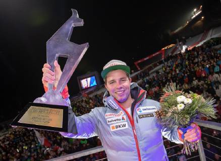 25.01.2019, Streif, Kitzbuehel, AUT, FIS Weltcup Ski Alpin, Abfahrt, Herren, Siegerehrung, im Bild Beat Feuz (SUI, 2. Platz) second placed Beat Feuz of Switzerland during the winner Ceremony for the men s Downhill of FIS Ski Alpine World Cup at the Streif in Kitzbuehel, Austria on 2019 01 25. Kitzbuehel