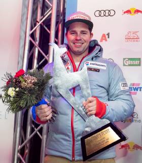 25.01.2019, Streif, Kitzbuehel, AUT, FIS Weltcup Ski Alpin, Abfahrt, Herren, Siegerehrung, im Bild Beat Feuz (SUI, 2. Platz) second placed Beat Feuz of Switzerland during the winner Ceremony for the men s Downhill of FIS Ski Alpine World Cup at the Streif in Kitzbuehel, Austria on 2019 01 25. Kitzbuehel