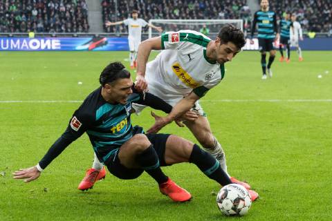 (L-R) Lars Stindl of Borussia Mönchengladbach, Karim Rekik of Hertha BSC (DFL regulations prohibit any use of photographs as image sequences and or quasi-video) during the 1. Bundesliga match between Borussia Monchengladbach and Hertha BSC Berlin at the Borussia-Park, on February 09, 2019 in Monchengladbach, Germany 1. Bundesliga 2018 2019 xVIxVIxImagesx xGerritxvanxKeulenxIVx 13657539