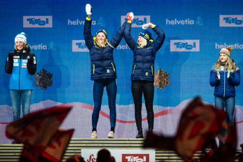 190224 Gold medalists Maja Dahlqvist and Stina Nilsson of Sweden celebrate at the medal ceremony for women«s team sprint during the FIS Nordic World Ski Championships on February 24, 2019 in Seefeld in Tirol. Photo: Joel Marklund BILDBYRN kod JM 87891 Copyright: JOELxMARKLUND BB190224JM166