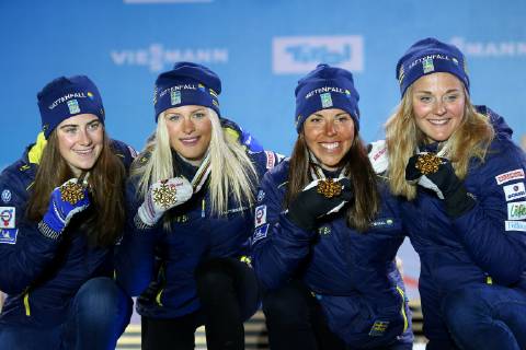 Nordische Ski WM in Seefeld, 4x5km Staffel Damen, Siegerehrung NORDIC SKIING - FIS Nordic World Ski Championships Seefeld 2019 SEEFELD,AUSTRIA,28.FEB.19 - NORDIC SKIING, CROSS COUNTRY SKIING - FIS Nordic World Ski Championships, Medal Plaza, award ceremony, 4x5km relay, ladies. Image shows Ebba Andersson, Frida Karlsson, Charlotte Kalla, Stina Nilsson (SWE). GEPAxpictures xCh.xKelemen