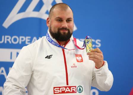 2nd March 2019, Emirates Arena, Glasgow, Scotland; European Athletics Indoor Championships, day 2; Michal Haratyk (POL) holds up his goal medal for the mens Shot Put event  ActionPlus12109866 VagelisxGeorgariou
