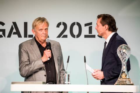 DFB Trainer-Gala 2019, Koeln, Hyatt Regency, 28.03.2019 Volker Finke wird fuer sein Lebenswerk geehrt; DFB Trainer-Gala 2019, Koeln, Hyatt Regency