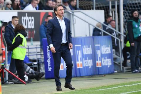 28.04.2019, xmeix, Fussball, 1. Bundesliga, TSG 1899 Hoffenheim - VfL Wolfsburg, emspor, v.l. Bruno Labbadia ( Trainer VfL Wolfsburg) DFL regulations prohibit any use of photographs as image sequences and or quasi-video. 1. Fussball Bundesliga, TSG 1899 Hoffenheim - VfL Wolfsburg Sinsheim Copyright: xEIBNER Meiserx EP_MEIS