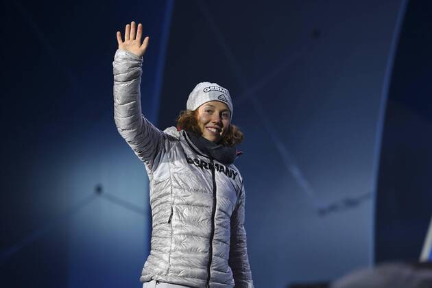 Laura DAHLMEIER beendet mit 25 ihre Karriere. Archivfoto: Laura DAHLMEIER (GER) Jubel,Freude,Begeisterung, Biathlon,15 km Einzel der Frauen,Siegerehrung,Victory Ceremony,PyeongChang Olympic Medals Plaza am 16.02.2018. Olympische Winterspiele 2018, vom 09.02. - 25.02.2018 in PyeongChang Suedkorea. Â