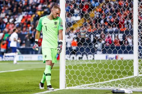 GUIMARAES, 06-06-2019, Estadio D. Afonso Henriques , UEFA Nations League Semi Final. Netherlands keeper Jasper Cillessen disappointment after penalty during the game Netherlands - England Netherlands - England x3610613x Copyright: