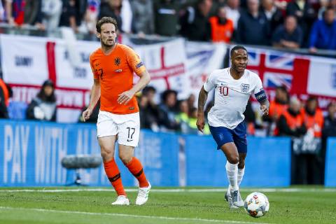 GUIMARAES, 06-06-2019, Estadio D. Afonso Henriques , UEFA Nations League Semi Final. (Left-right) Netherlands player Daley Blind , England player Raheem Sterling during the game Netherlands - England Netherlands - England x3610650x Copyright: