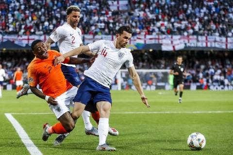 GUIMARAES, 06-06-2019, Estadio D. Afonso Henriques , UEFA Nations League Semi Final. (Left-right) Netherlands player Steven Bergwijn , England player Ben Chilwell during the game Netherlands - England Netherlands - England x3610836x Copyright: