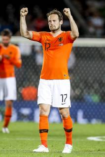 GUIMARAES, 06-06-2019, Estadio D. Afonso Henriques , UEFA Nations League Semi Final. Netherlands player Daley Blind thanking fans during the game Netherlands - England Netherlands - England x3611441x Copyright: