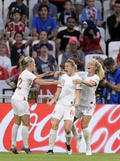 (L-R) Beth Mead of England women, Ellen White of England women, Rachel Daly of England women during the FIFA Women s World Cup France 2019 semi final match between England and United States of America at Stade de Lyon on July 02, 2019 in Lyon, France FIFA Women s World Cup France 2019 2018 2019 xVIxVIxImagesx xGerritxvanxKeulenxIVx 14891781
