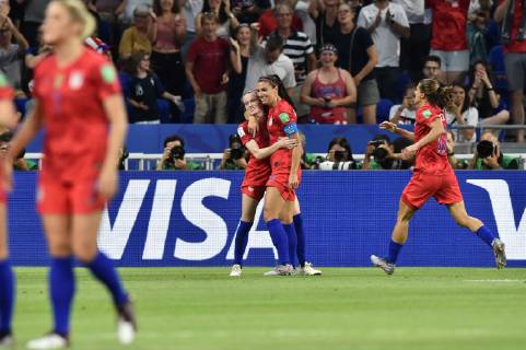 Joie de Alex Morgan (etats unis) et de ses coequipieres FOOTBALL : Angleterre vs Etats-Unis - Coupe du monde de Football Feminin 1 2 finale - 02 07 2019 FredericChambert Panoramic
