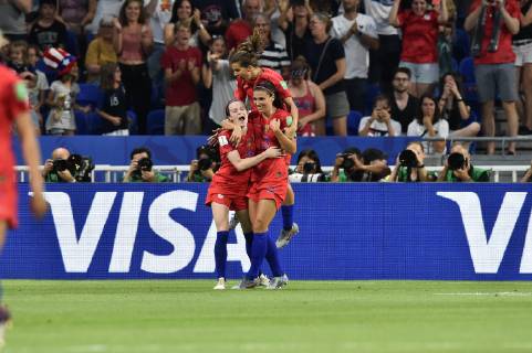 Joie de Alex Morgan (etats unis) et de ses coequipieres FOOTBALL : Angleterre vs Etats-Unis - Coupe du monde de Football Feminin 1 2 finale - 02 07 2019 FredericChambert Panoramic