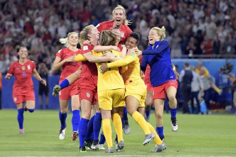 (L-R) Abby Dahlkemper of USA women, goalkeeper Alyssa Naeher of USA women, goalkeeper Adrianna Franch of USA women, Allie Long of USA women during the FIFA Women s World Cup France 2019 semi final match between England and United States of America at Stade de Lyon on July 02, 2019 in Lyon, France FIFA Women s World Cup France 2019 2018 2019 xVIxVIxImagesx xGerritxvanxKeulenxIVx 14892303