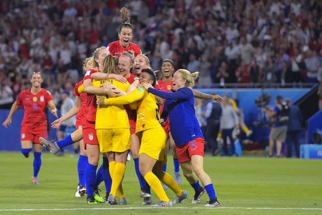 (L-R) Abby Dahlkemper of USA women, goalkeeper Alyssa Naeher of USA women, goalkeeper Adrianna Franch of USA women, Allie Long of USA women, Ali Krieger of USA women, Lindsey Horan of USA women , Emely Sonnett of USA women, during the FIFA Women s World Cup France 2019 semi final match between England and United States of America at Stade de Lyon on July 02, 2019 in Lyon, France FIFA Women s World Cup France 2019 2018 2019 xVIxVIxImagesx xGerritxvanxKeulenxIVx 14892320