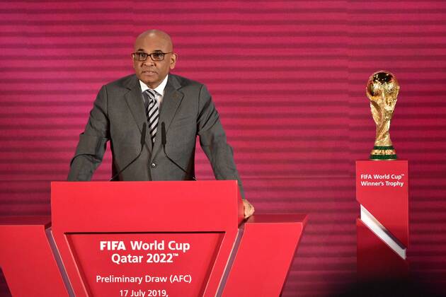 Sport Bilder des Tages (190717) -- KUALA LUMPUR, July 17, 2019 (Xinhua) -- Asian Football Confederation (AFC) General Secretary Windsor John speaks during the drawing ceremony for the second round of FIFA World Cup, WM, Weltmeisterschaft, Fussball Qatar 2022 Asian qualifiers in Kuala Lumpur, Malaysia, on July 17, 2019. (Xinhua Chong Voon Chung) (SP)MALAYSIA-KUALA LUMPUR-FIFA WORLD CUP QATAR-PRELIMINARY DRAW 