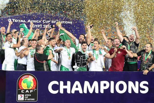 (190720) -- CAIRO, July 20, 2019 -- Team Algeria celebrate during the awarding ceremony after the 2019 Africa Cup of Nations final match between Senegal and Algeria in Cairo, Egypt on July 19, 2019. Algeria won 1-0 and claimed the title. ) (SP)EGYPT-CAIRO-SOCCER-AFRICA CUP OF NATIONS-FINAL-SENEGAL VS ALGERIA WangxTeng