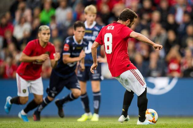 190730 Juan Mata of Manchester United, ManU scores the 0-1 goal on a penalty kick during the friendly match between Kristiansund and Manchester United on July 30, 2019 in Oslo. Photo: Jon Olav Nesvold BILDBYRAN kod JE 160448 bbeng fotboll football fotball kristiansund kbk manchester united jubel Copyright: JONxOLAVxNESVOLD BB190730JE018