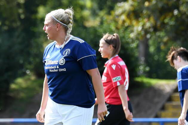GER, FRLN, TSG 07 Burg Gretesch vs. Hannover 96 15.09.2019, Sportplatz Gretesch, Osnabrück, GER, FRLN, TSG 07 Burg Gretesch vs. Hannover 96 im Bild Marie Gosewinkel ((TSG 07 Burg Gretesch 27), Aktion Einzelbild