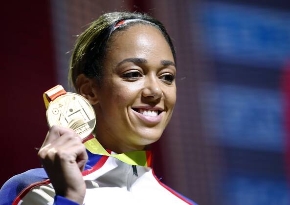 DOHA, QATAR - OCTOBER 04 : Katarina Johnson-Thompson (Gbr) pictured during the women heptathlon medal ceremony of the17th IAAF World Athletics championships from september 27 till october 6, 2019 in Doha, Khalifa stadium,Qatar, 04 10 2019. ATHLETISME : Championnats du monde IAAF - Doha - 04 10 2019 PHOTONEWS PANORAMIC 