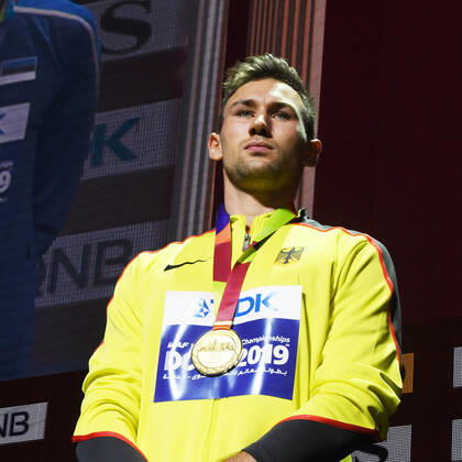 Doha, IAAF, Leichtathletik, athletics, Track and Field, World athletics Championships 2019 Doha, Leichtathletik WM 2019 Doha, 27.09-06.10.2019, Khalifa International Stadium Doha, Siegerehrung Zehnkampf Männer, Niklas Kaul Deutschland, Goldmedaille,