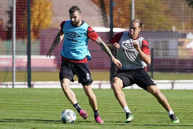 14.10.2019 - Fussball - 2. Fussball-Bundesliga - Saison 2019 2020 - 1. FC Nürnberg Nuernberg FCN Club - Training - - Soccer 2 Soccer Bundesliga Season 2019 2020 1 FC Nuremberg Nuremberg FCN Club, Deutschland, Nuernberg, Sportpark Valznerweiher - Mikael Ishak 9 Michael Frey 14 DFL REGULATIONS PROHIBIT ANY USE OF PHOTOGRAPHS AS IMAGE SEQUENCES AND OR QUASI-VIDEO. Copyright: HMBxMedia BorisxSchumacher