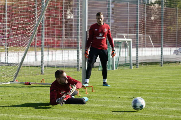 14.10.2019 - Fussball - 2. Fussball-Bundesliga - Saison 2019 2020 - 1. FC Nürnberg Nuernberg FCN Club - Training - - Soccer 2 Soccer Bundesliga Season 2019 2020 1 FC Nuremberg Nuremberg FCN Club, Deutschland, Nuernberg, Sportpark Valznerweiher - Andreas Lukse 30 DFL REGULATIONS PROHIBIT ANY USE OF PHOTOGRAPHS AS IMAGE SEQUENCES AND OR QUASI-VIDEO. Copyright: HMBxMedia BorisxSchumacher