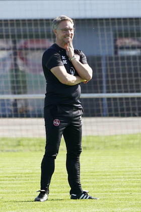 14.10.2019 - Fussball - 2. Fussball-Bundesliga - Saison 2019 2020 - 1. FC Nürnberg Nuernberg FCN Club - Training - - Soccer 2 Soccer Bundesliga Season 2019 2020 1 FC Nuremberg Nuremberg FCN Club, Deutschland, Nuernberg, Sportpark Valznerweiher - Damir Canadi, Trainer DFL REGULATIONS PROHIBIT ANY USE OF PHOTOGRAPHS AS IMAGE SEQUENCES AND OR QUASI-VIDEO. Copyright: HMBxMedia BorisxSchumacher