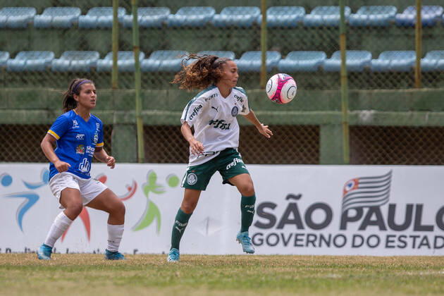 São José x Palmeiras VINHEDO, SP - 19.10.2019: SÃO JOSÉ X PALMEIRAS - Paulista Women& 39;s Football Cup - Sao Jose and Palmeiras draw 1-1 in the return game, the result leads Palmeiras to the decision against the Sao Paulo team. The match took place this Saturday morning, October 19, in Vinhedo. (Photo: Van Campos Fotoarena) x1816167x  VanxCampos