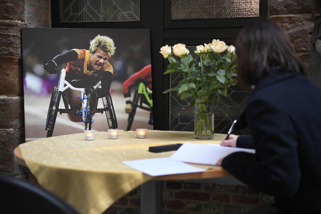 Bilder des Jahres 2019, Sport 10 Oktober Sport Themen der Woche KW43 Illustration picture shows a condolence book for Paralympic athlete Marieke Wielemie Vervoort who died yesterday at the age of 40, Wednesday 23 October 2019 in Diest. YORICKxJANSENS  x2416710x