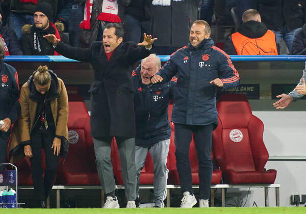 Champions League, Munich-Piraeus, Munich November 6, 2019. Celebration 1-0 goal Robert LEWANDOWSKI, FCB 9 : Hansi FLICK, FCB interims coach, team manager, Hermann GERLAND, (der Tiger) FCB assistant coach, Leiter des FCB Campus , Hasan ( Brazzo ) Salihamidzic, FCB director Kathleen KRUEGER, Teammanager FCB Dr. Hans-Wilhelm Müller-Wohlfahrt, FCB Mannschaftsarzt, FC BAYERN MUNICH - OLYMPIACOS PIRAEUS 2-0 UEFA Football Champions League , Munich, November 06, 2019, Season 2019 2020, group stage ,group B, FCB, Reds, Bavaria, München