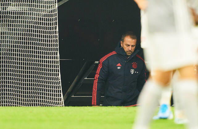 Champions League, Munich-Piraeus, Munich November 6, 2019. Hansi FLICK, FCB interims coach, team manager, FC BAYERN MUNICH - OLYMPIACOS PIRAEUS 2-0 UEFA Football Champions League , Munich, November 06, 2019, Season 2019 2020, group stage ,group B, FCB, Reds, Bavaria, München