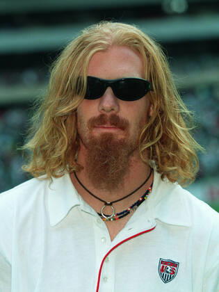 Alexi Lalas Usa 13 November 1997  Copyright: MaryxEvansxAllstarxGrahamxWhitbyxBoot 12122135 editorial use only