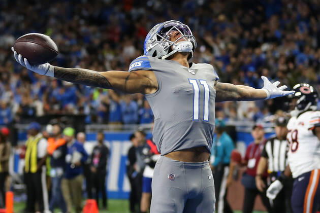 Bilder des Jahres 2019, Sport 11 November Sport Bilder des Tages DETROIT, MI - NOVEMBER 28: Detroit Lions wide receiver Marvin Jones (11) celebrates in the end zone after catching a pass and running for a touchdown during a regular season game between the Chicago Bears and the Detroit Lions on November 28, 2019 at Ford Field in Detroit, Michigan. (Photo by Scott W. Grau Icon Sportswire) NFL, American Football Herren, USA NOV 28 Bears at Lions Icon1911283192