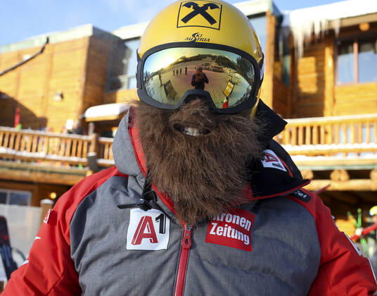 Bilder des Jahres 2019, Sport 11 November Sport Bilder des Tages ALPINE SKIING - FIS WC Lake Louise LAKE LOUISE,CANADA,29.NOV.19 - ALPINE SKIING - FIS World Cup, downhill training, men. Image shows Max Franz (AUT). GEPAxpictures xWolfgangxGrebien