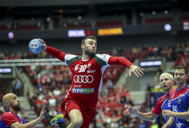 MALMO 20200111 Hungary s Zoltan Szita attacks during the Men s EHF EURO 2020 Handball group E match preliminary round between Hungary and Russia in Malmo Arena Saturday Jan. 11, 2020. Photo Andreas Hillergren TT kod 10600 Malmo Sweden x10600x Copyright: xAndreasxHillergren TTx HANDBALL HUNGARY-RUSSIA