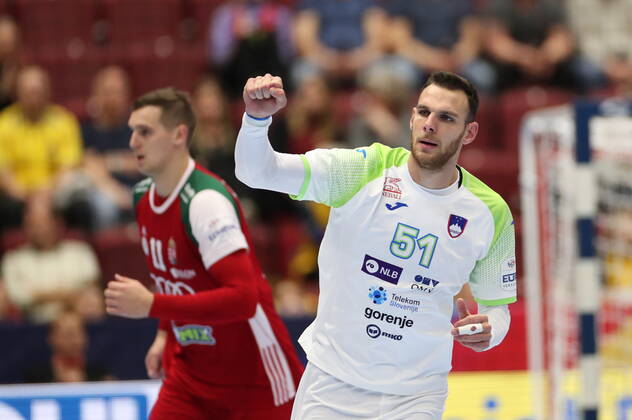 MALMOE 20200119 Slovenia s Borut Mackovsek gesture during the Men s European Handball Championship main round Group 2 match between Slovenia and Hungary at Malmo Arena, Friday Jan. 19, 2020. Foto Andreas Hillergren TT kod 10600 Malmo Sweden x10600x Copyright: xAndreasxHillergren TTx HANDBALL SLOVENIA-HUNGARY