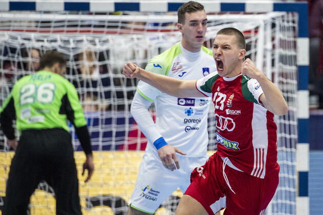 200119 Dominik Mathe of Hungary celebrates during the EHF European Handball Championship match between Slovenia and Hungary on January 19, 2020 in Malmö. Photo: Ludvig Thunman BILDBYRAN kod LT 35708 bbeng ehf euro 2020 em 2020 european men?s handball championship 2020 handball handboll handbolls-em 2020 handball handball-em 2020 slovenien slovenia hungary ungern jubel celebration Copyright: LUDVIGxTHUNMAN BB200119LT018